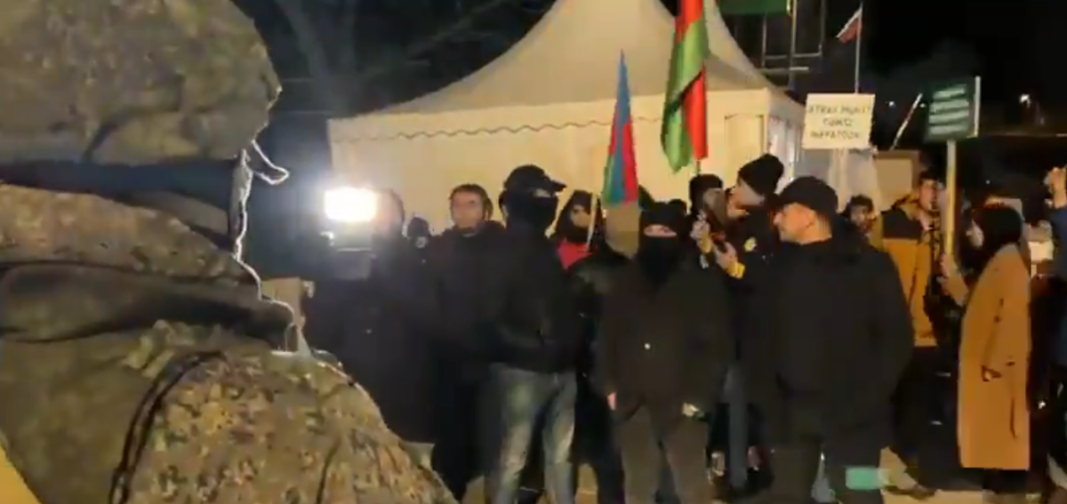 Paylan'dan Laçin koridoru blokajı için soru önergesi